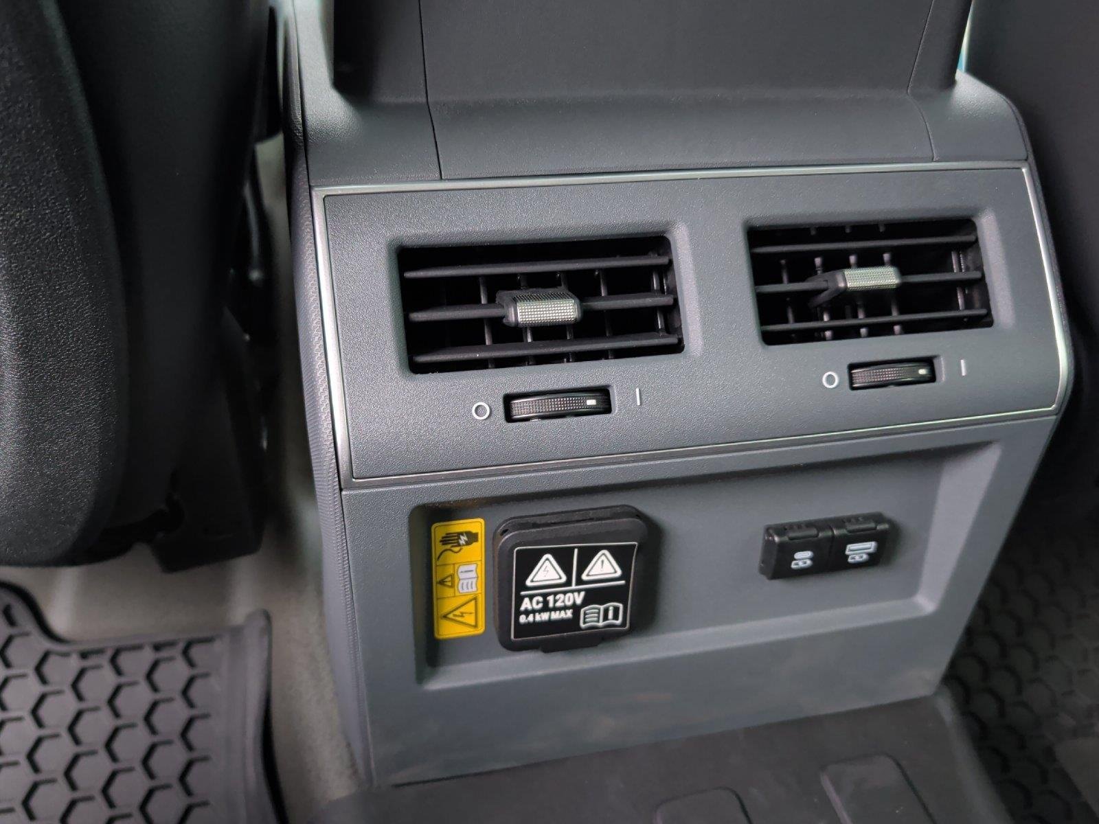 Used 2024 INEOS Grenadier AWD/4WD image 34