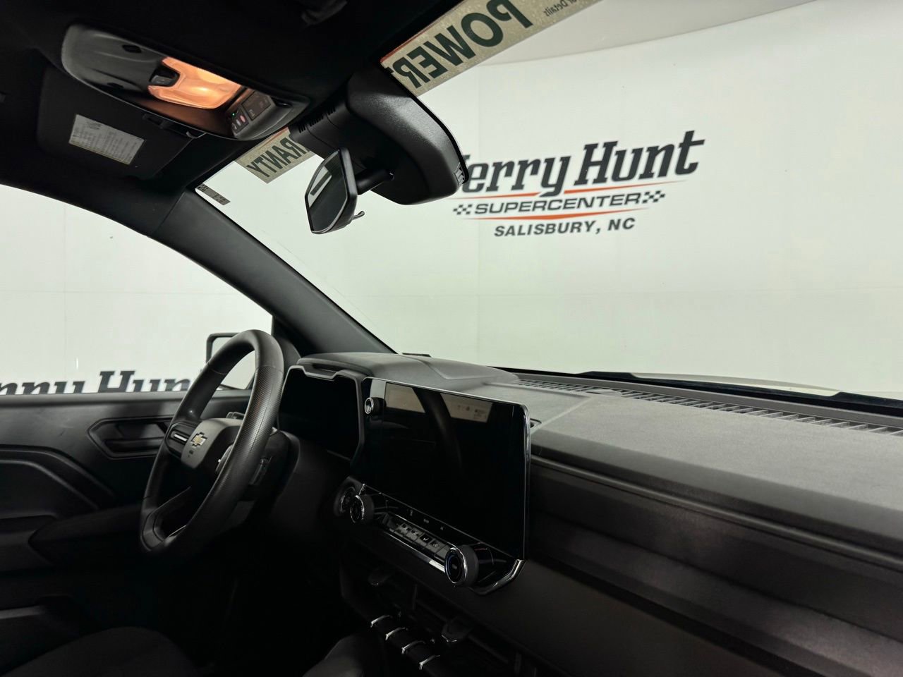 Used 2023 Chevrolet Colorado W/T image 31