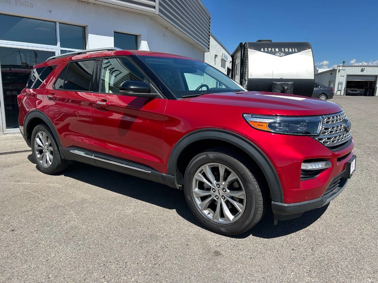 Used 2021 Ford Explorer Limited image 4