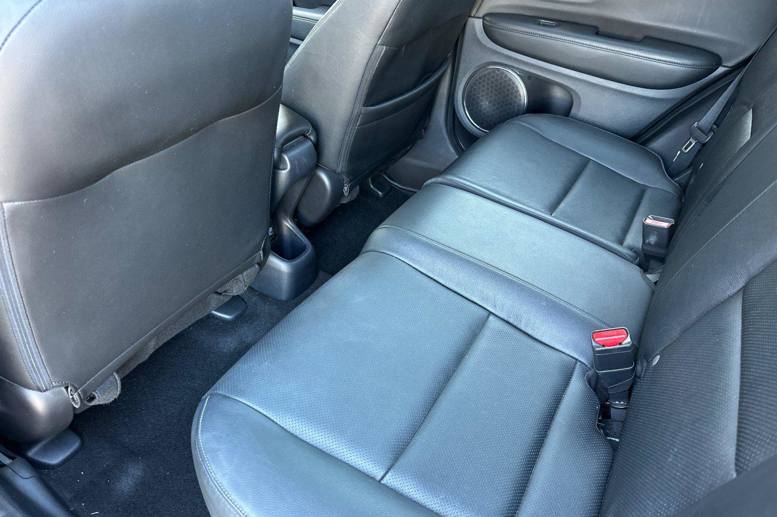 Used 2021 Honda HR-V EX-L image 12