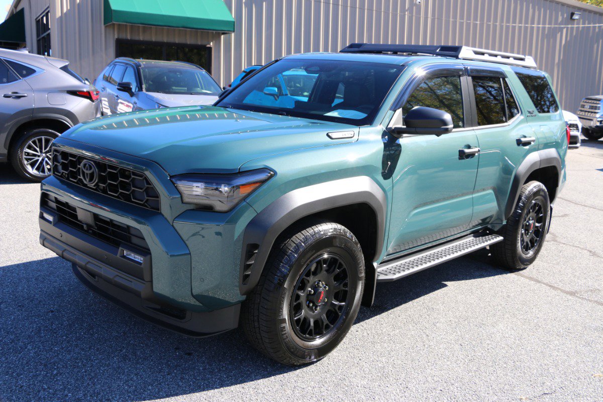 Used 2025 Toyota 4Runner TRD Off-Road image 1