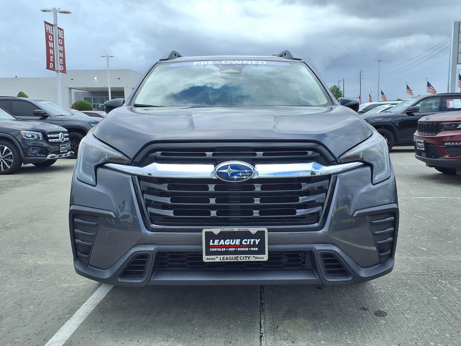 Used 2023 Subaru Ascent 8-Passenger AWD/4WD image 5