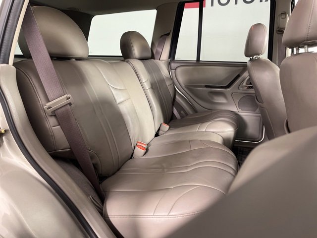 Used 2004 Jeep Grand Cherokee Laredo w/ Tan Your Hide Group image 28