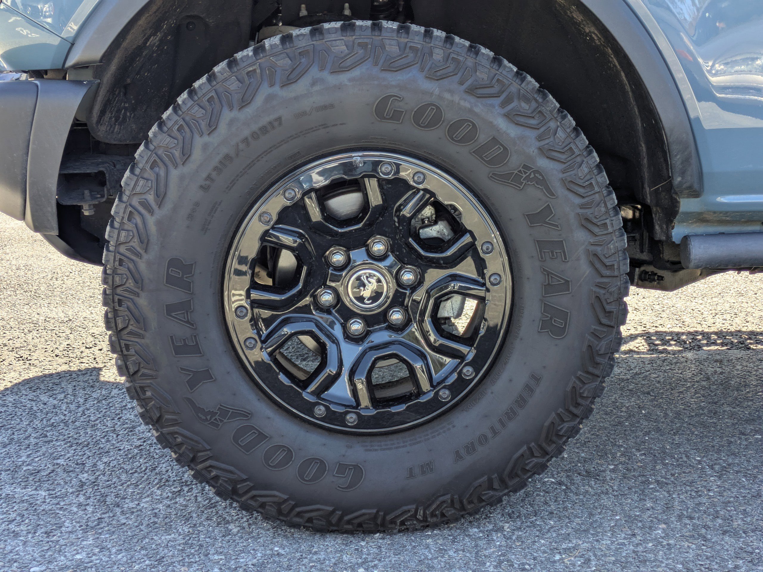 Used 2023 Ford Bronco Wildtrak image 3