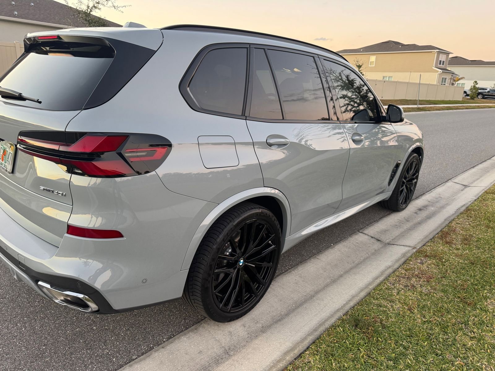 Used 2024 BMW X5 sDrive40i w/ M Sport Package image 9