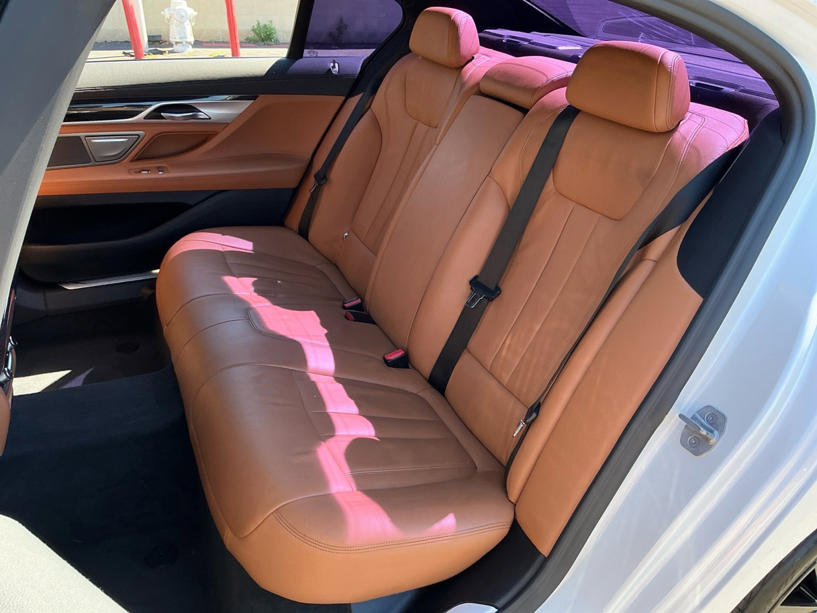Used 2022 BMW 740i w/ M Sport Package RWD image 19