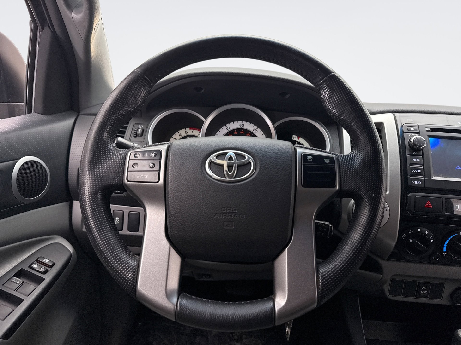 Used 2013 Toyota Tacoma 4x4 Double Cab image 12