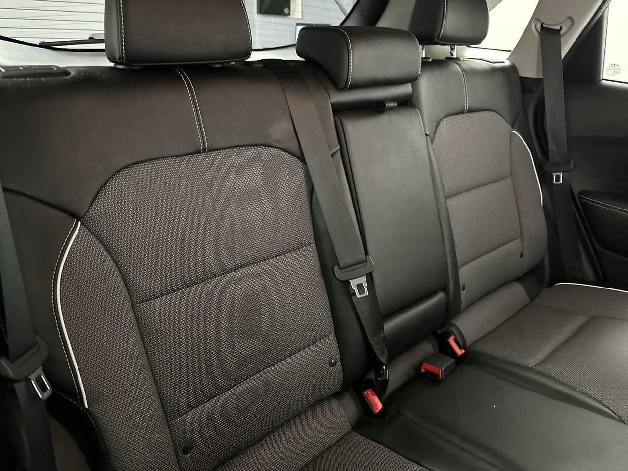 Used 2021 Kia Niro EX FWD image 24