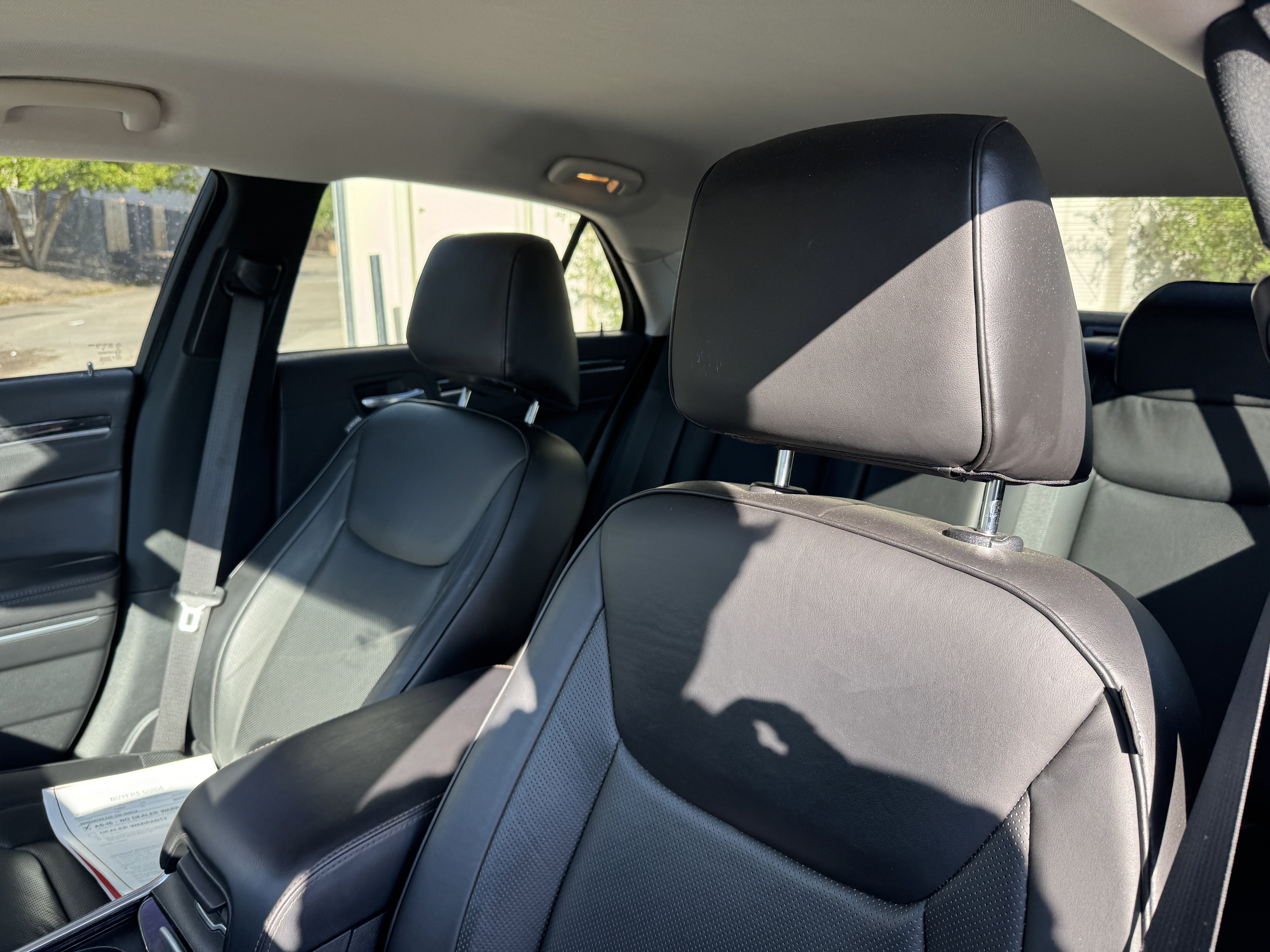 Used 2018 Chrysler 300 Limited w/ Safetytec Plus Group RWD image 14