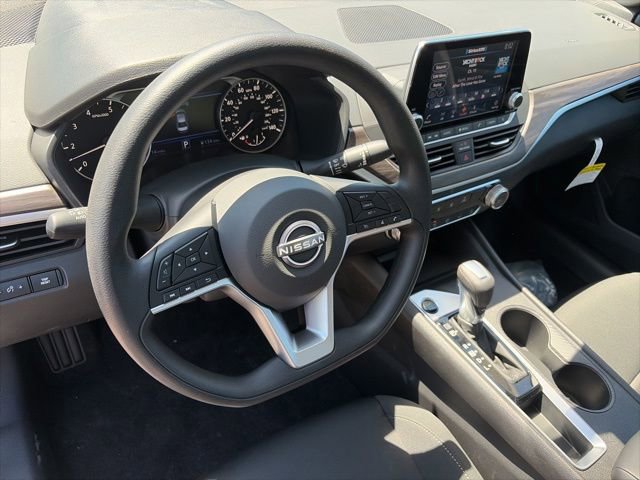 New 2026 Nissan Altima 2.5 SV FWD image 10
