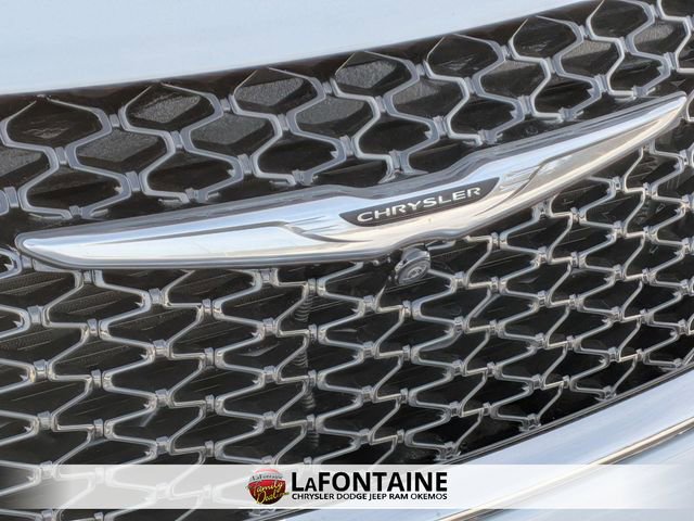 New 2026 Chrysler Pacifica Select image 9