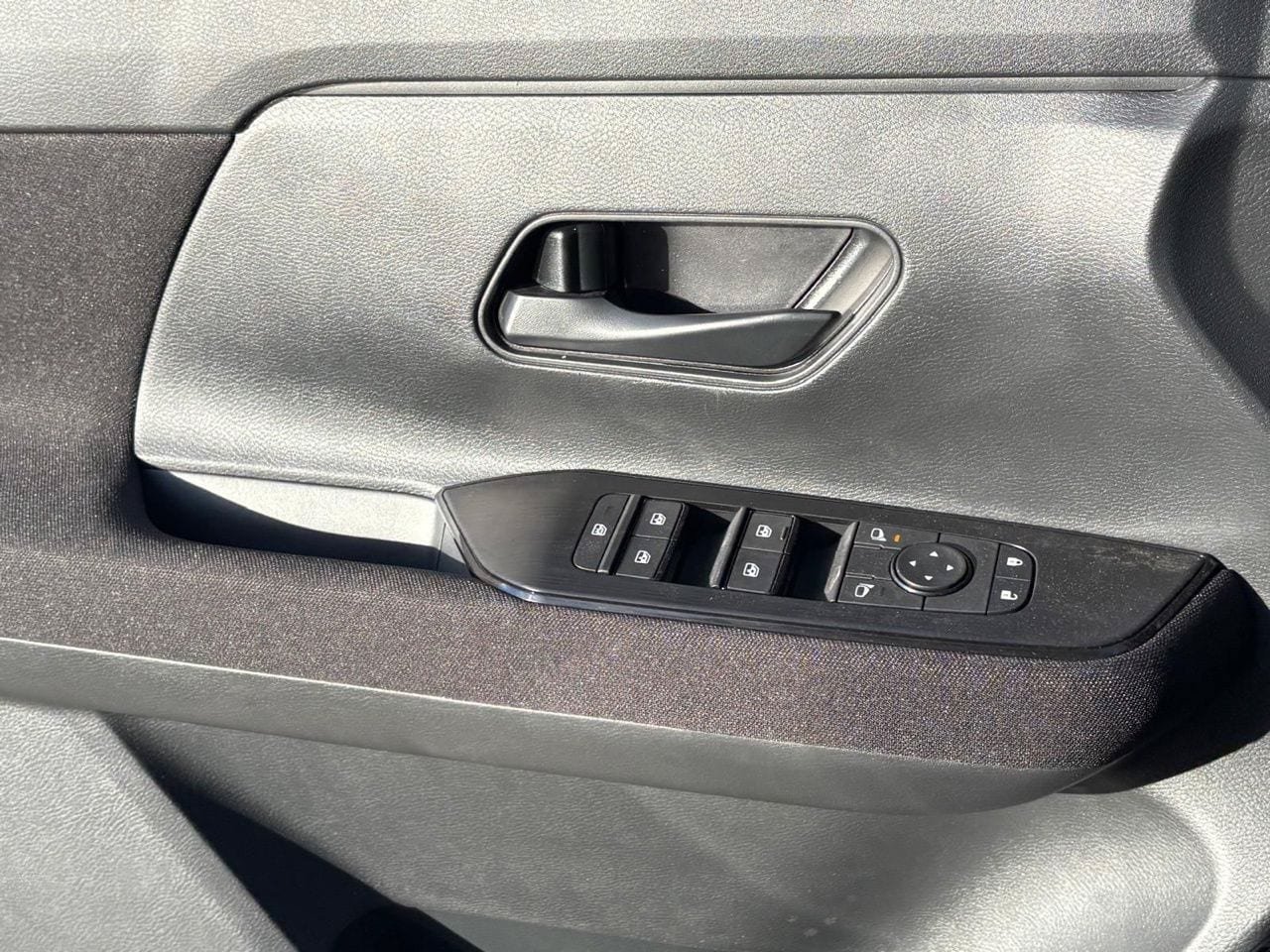 New 2026 Nissan Kicks S FWD image 15