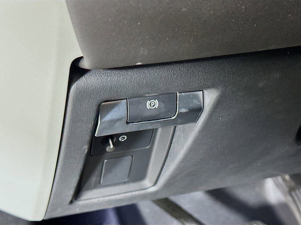 Used 2024 Land Rover Defender 110 S AWD/4WD image 23