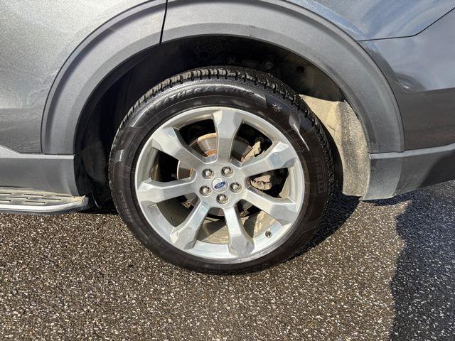 Used 2020 Ford Explorer Platinum image 33