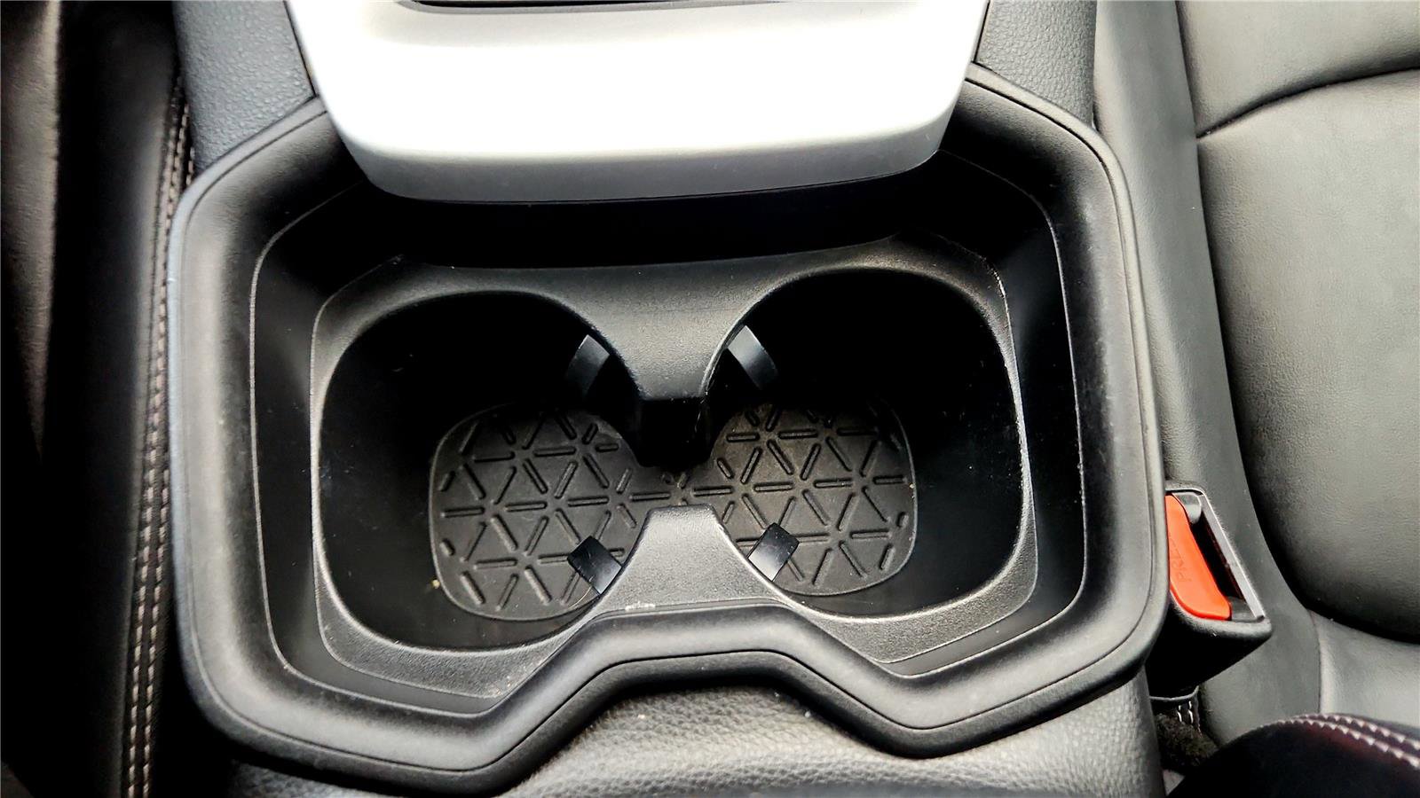 Used 2021 Toyota RAV4 XLE Premium AWD/4WD image 36