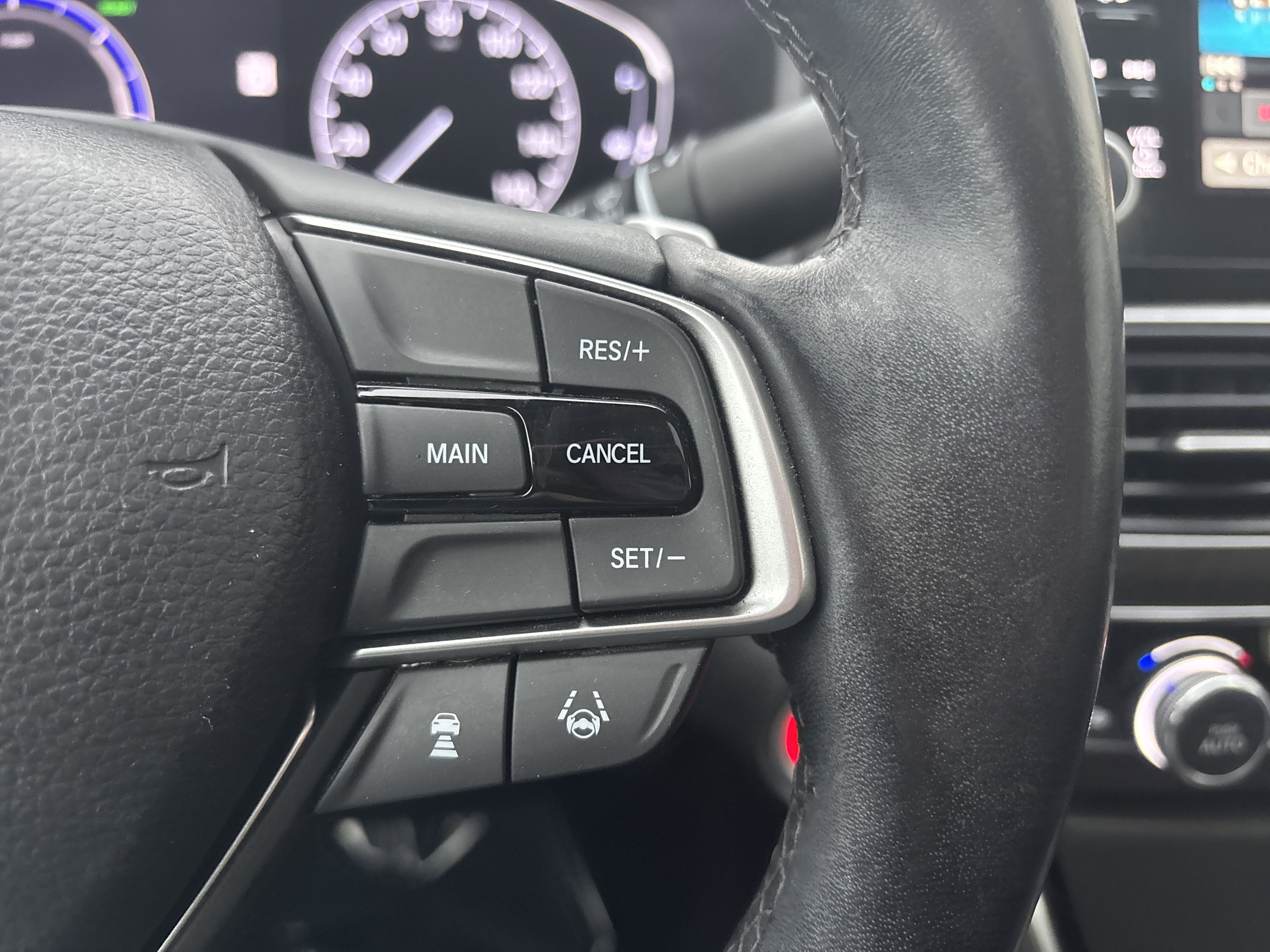 Used 2018 Honda Accord EX-L image 24