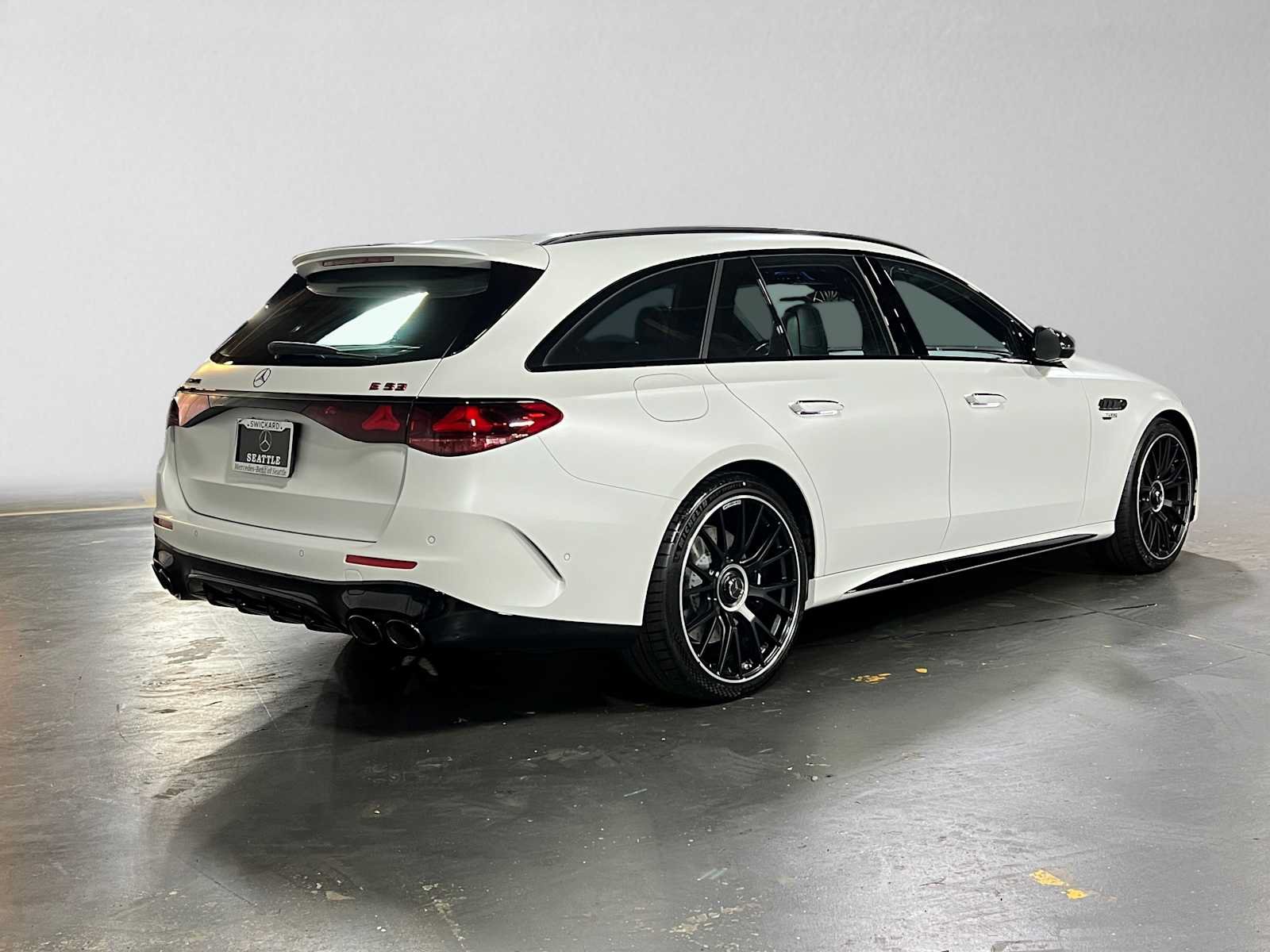 New 2027 Mercedes-Benz E 53 AMG e 4MATIC Wagon image 3