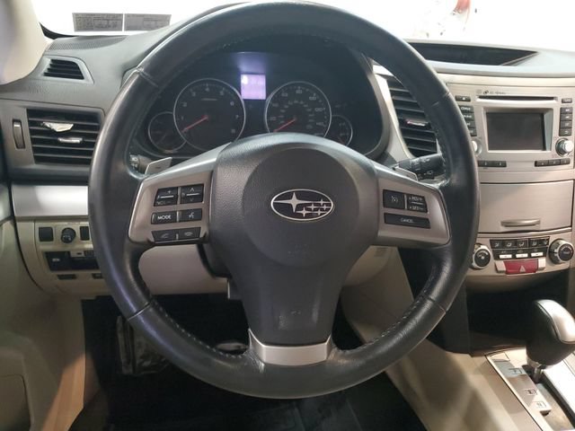 Used 2014 Subaru Outback 2.5i Premium AWD/4WD image 15