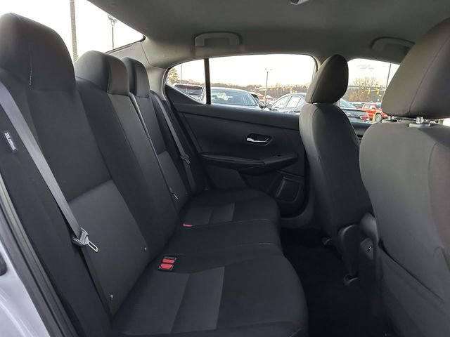 Used 2023 Nissan Sentra SV image 9