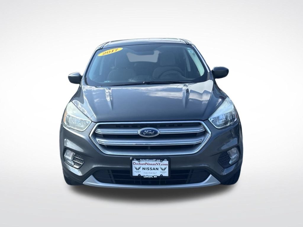 Used 2017 Ford Escape SE AWD/4WD image 2