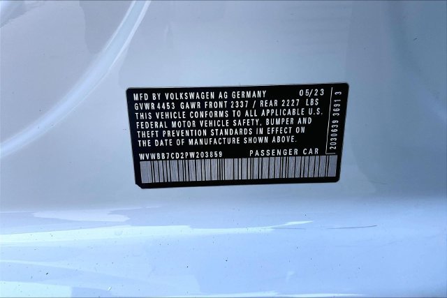 Used 2023 Volkswagen Golf 20th Anniversary Edition AWD/4WD image 32