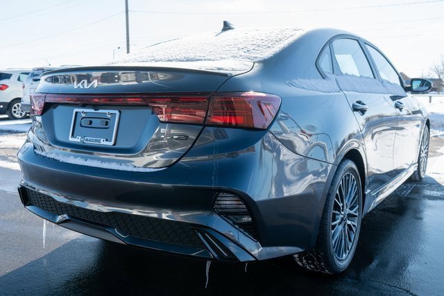 Used 2023 Kia Forte GT-Line w/ GT-Line Premium Package image 6