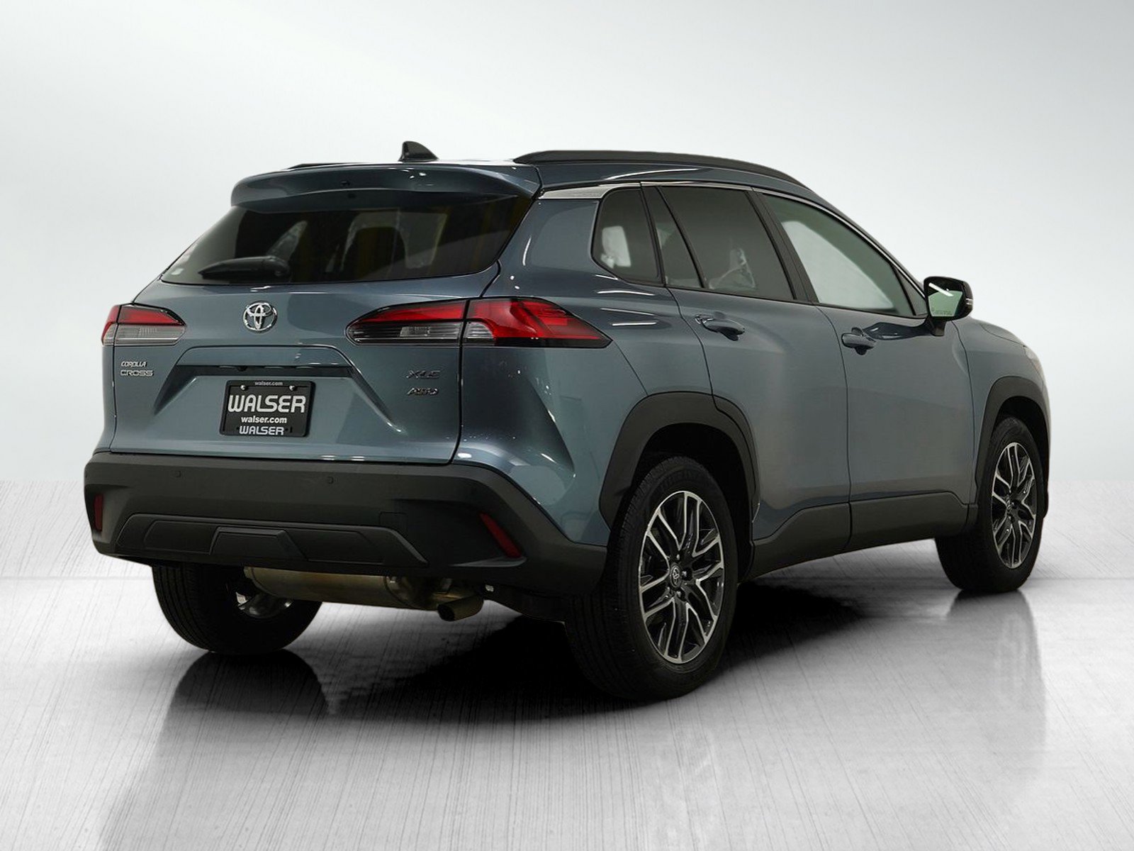 Used 2026 Toyota Corolla Cross XLE w/ Convenience Package image 5