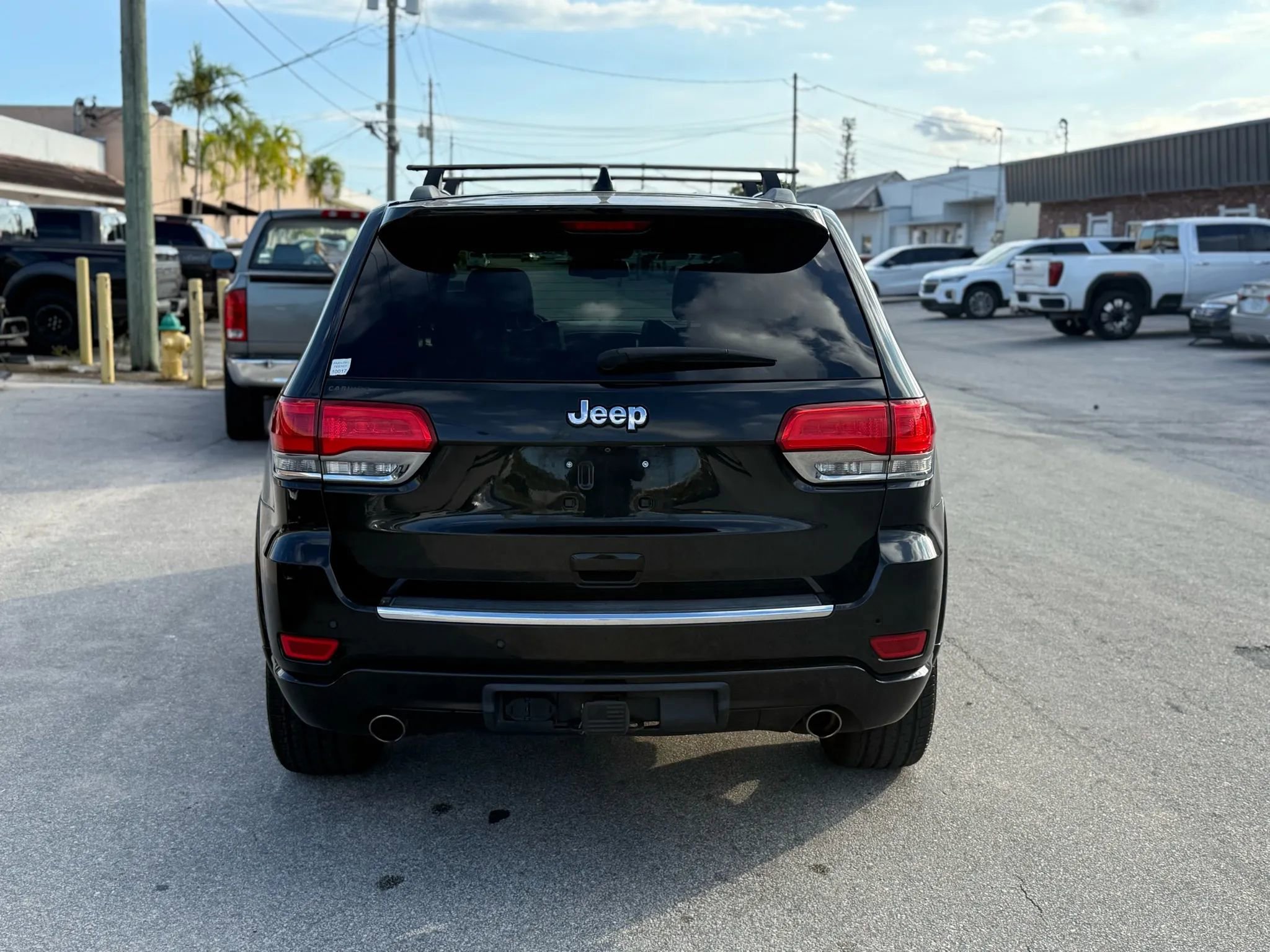 Used 2015 Jeep Grand Cherokee Overland w/ Trailer Tow Group IV image 6