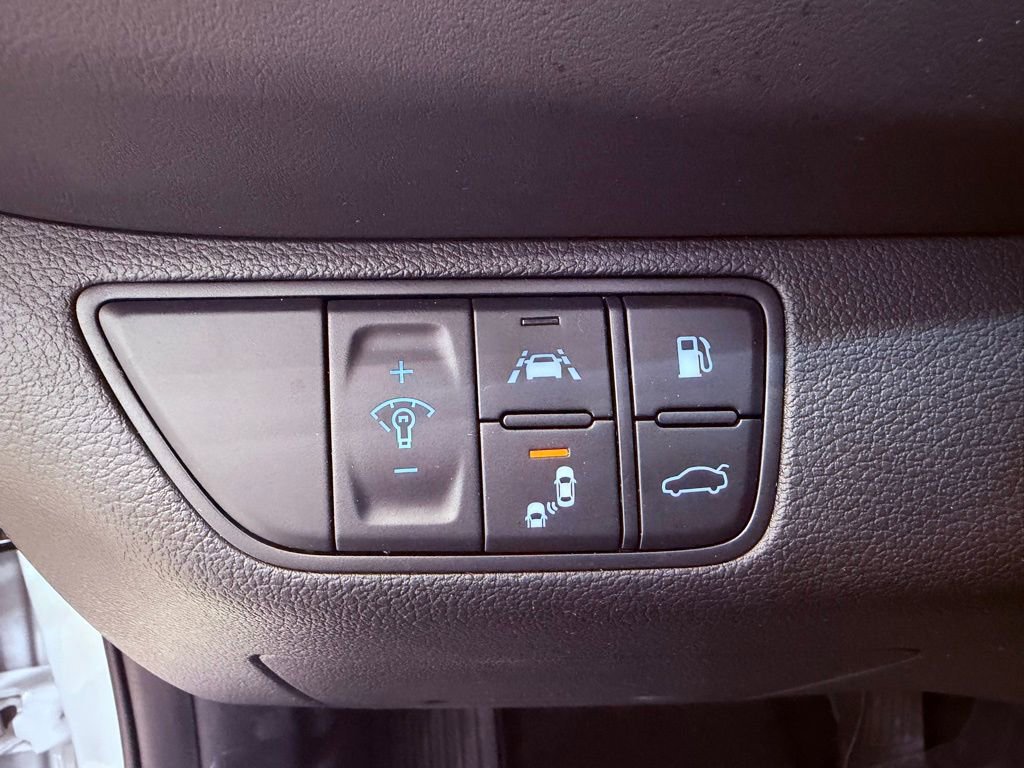 Used 2019 Genesis G70 2.0T Advanced w/ Dynamic Package image 23