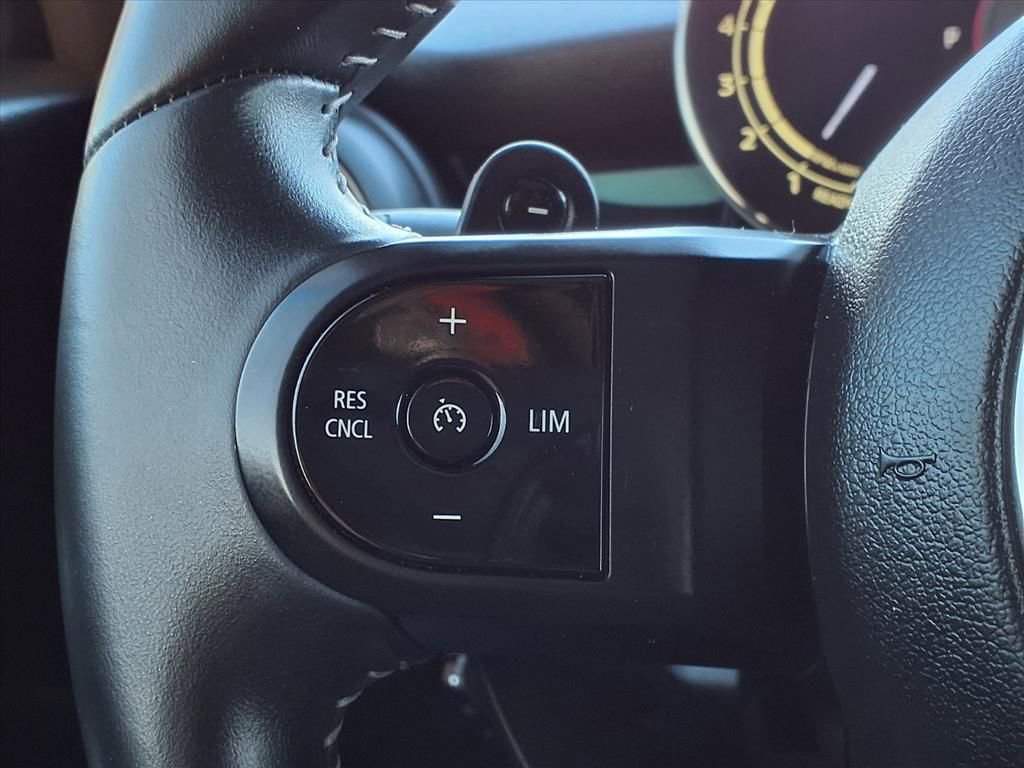 Used 2023 MINI Cooper S image 29