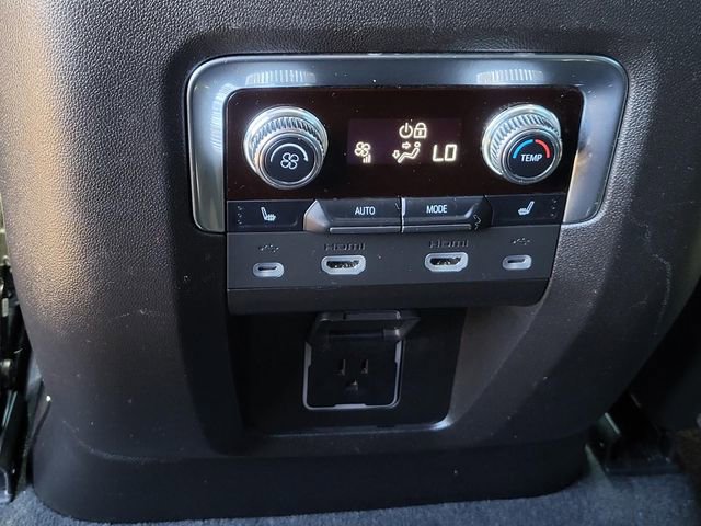 Used 2021 GMC Yukon AT4 w/ AT4 Premium Package image 18