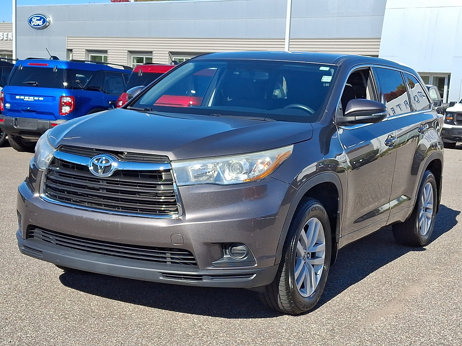 Used 2016 Toyota Highlander LE AWD/4WD image 4