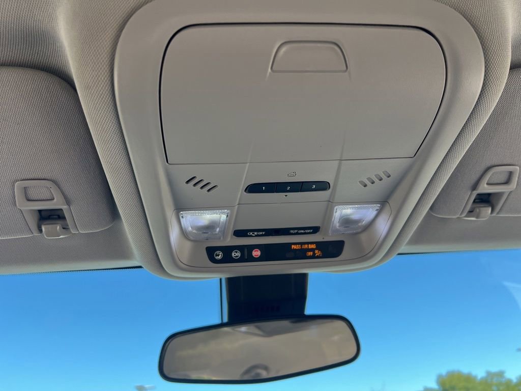 Used 2021 Chevrolet Equinox LT image 28