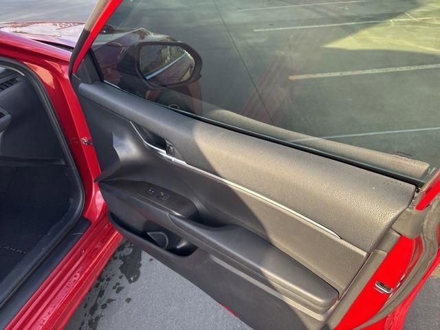 Used 2021 Toyota Camry SE image 22