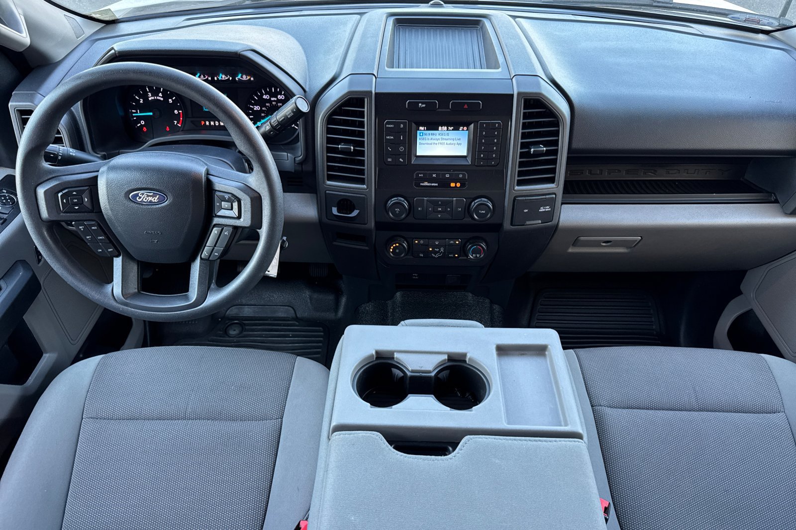 Used 2022 Ford F250 XL w/ Power Equipment Group RWD image 8