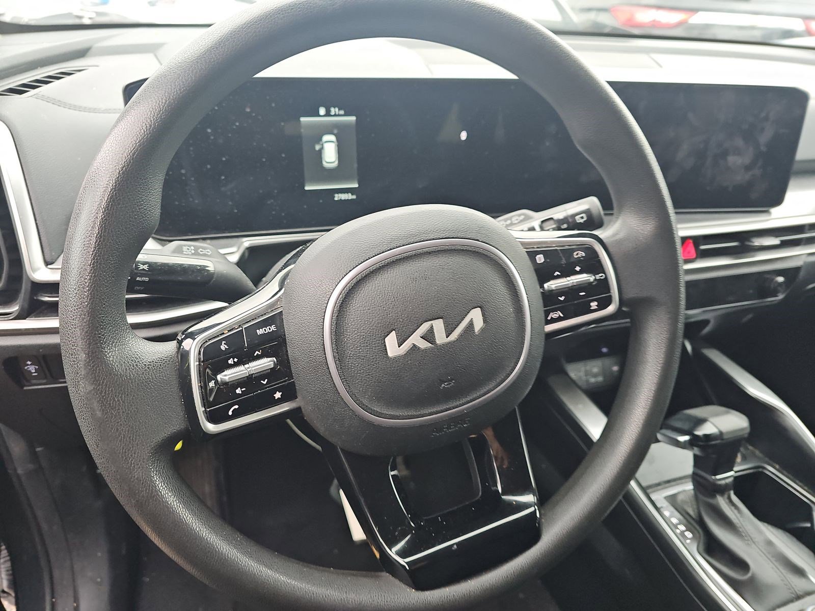 Used 2024 Kia Sorento LX image 7