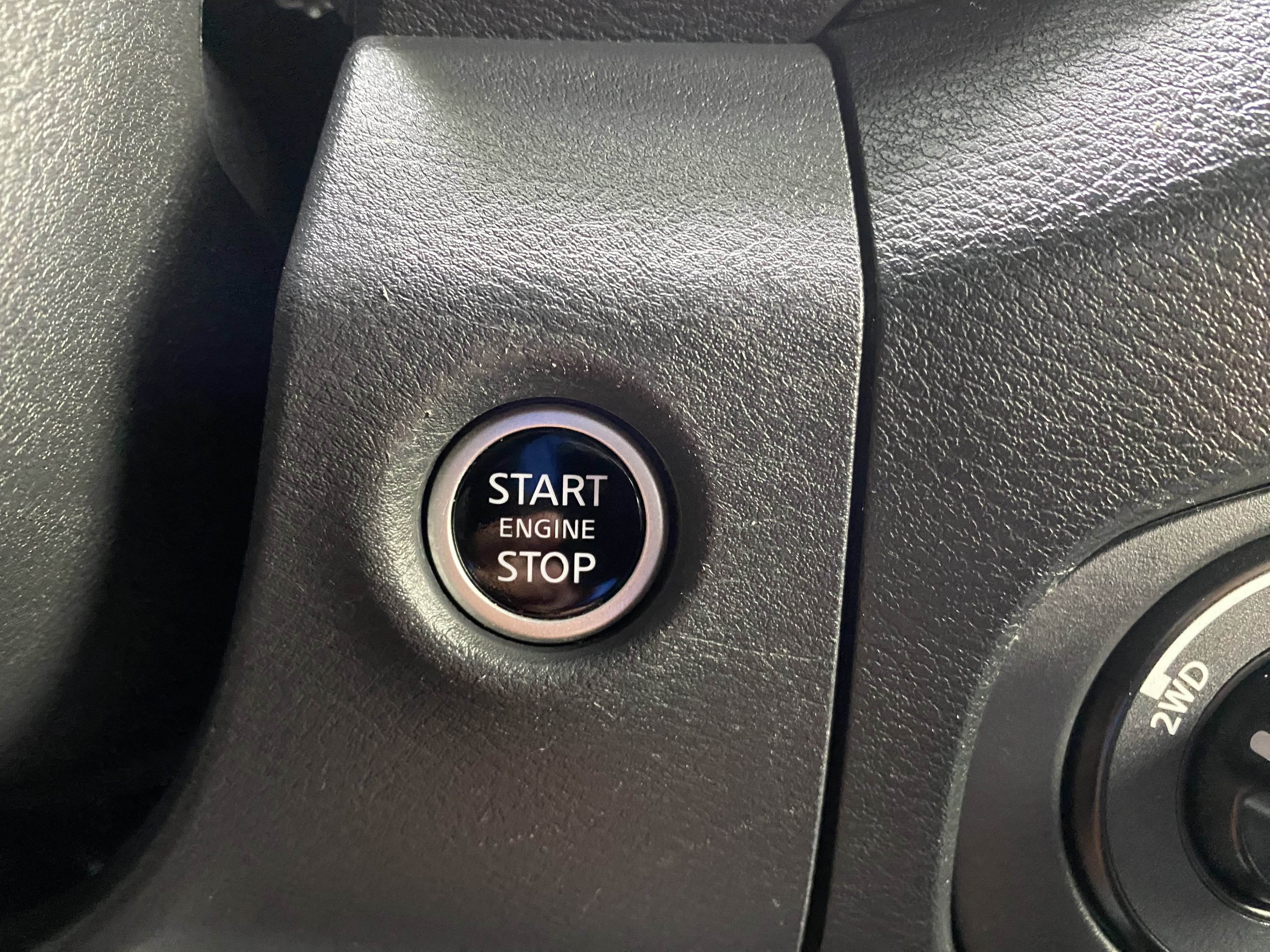 Used 2023 Nissan Frontier SV AWD/4WD image 27