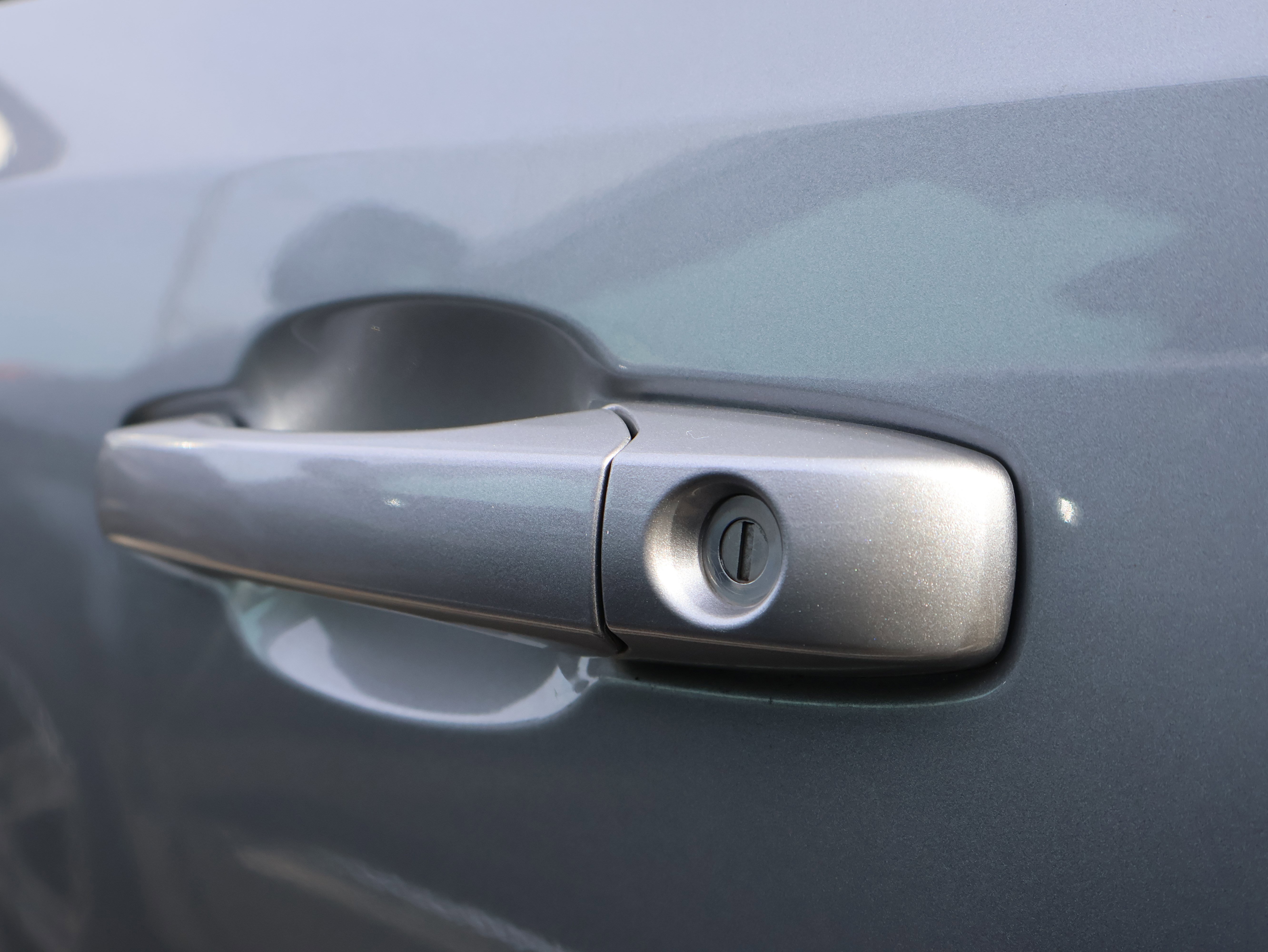 Used 2014 Chrysler Town & Country Touring image 18