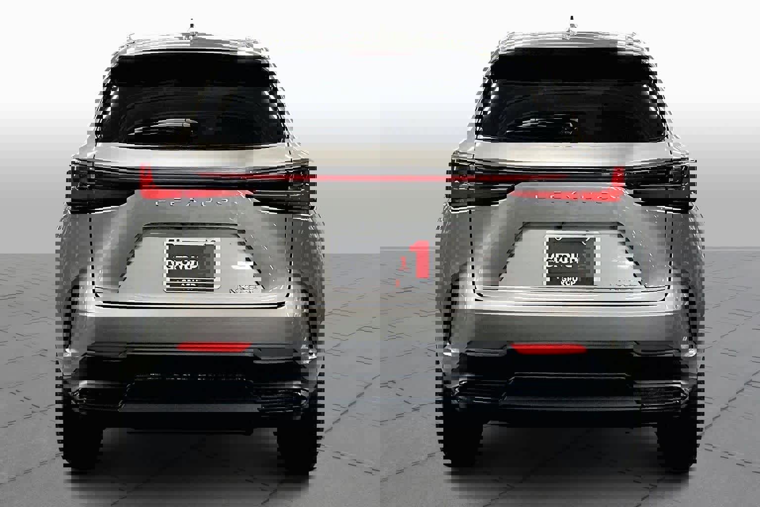 Used 2024 Lexus NX 250 image 4