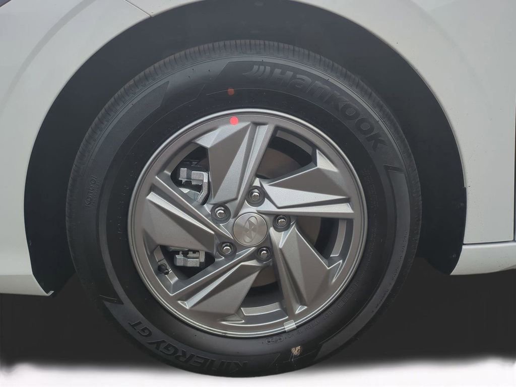 New 2026 Hyundai Elantra SE image 11