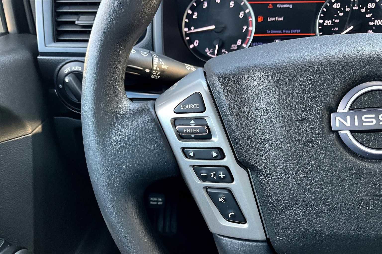 Used 2024 Nissan Titan SV w/ Accessory Utility Package image 43