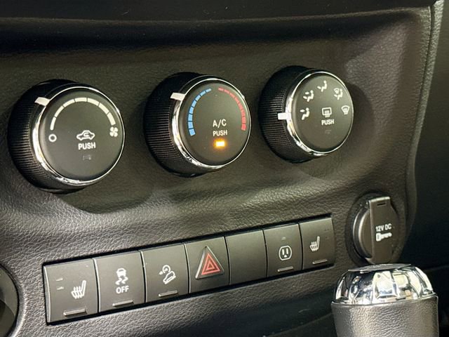 Used 2017 Jeep Wrangler Unlimited Sahara image 19