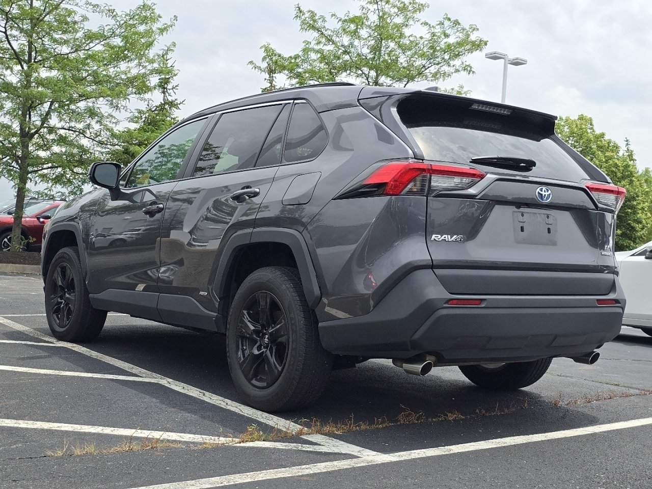 Used 2022 Toyota RAV4 LE AWD/4WD image 5