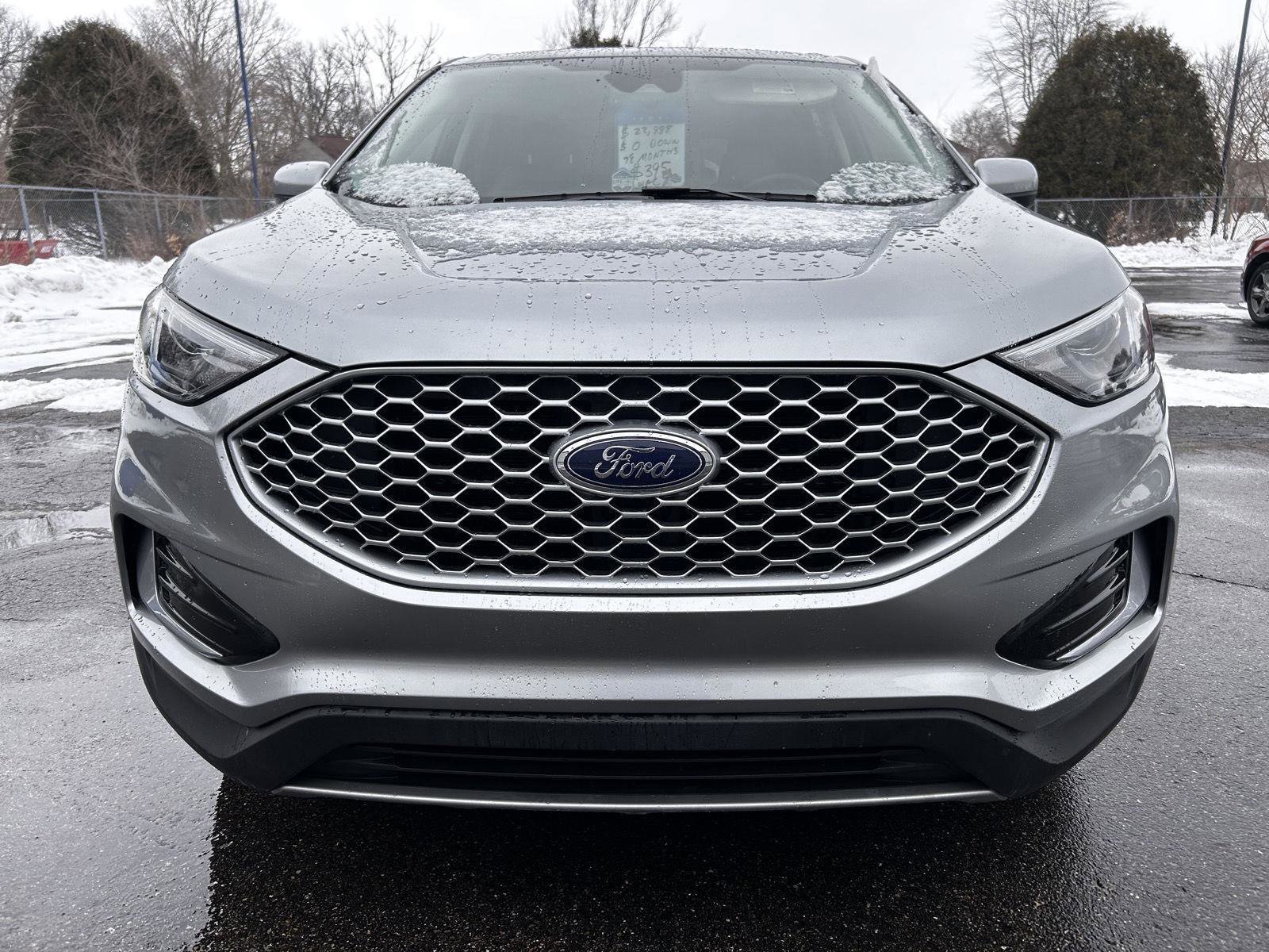 Used 2024 Ford Edge SEL image 2