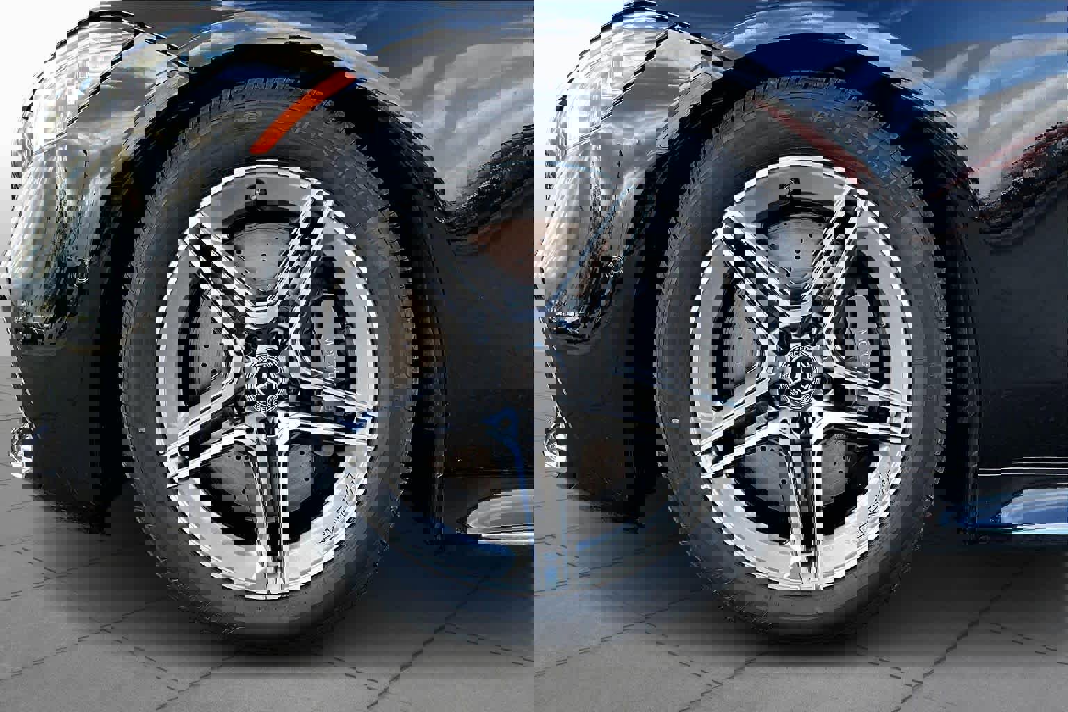 Certified 2022 Mercedes-Benz S 500 4MATIC w/ AMG Line Package image 11