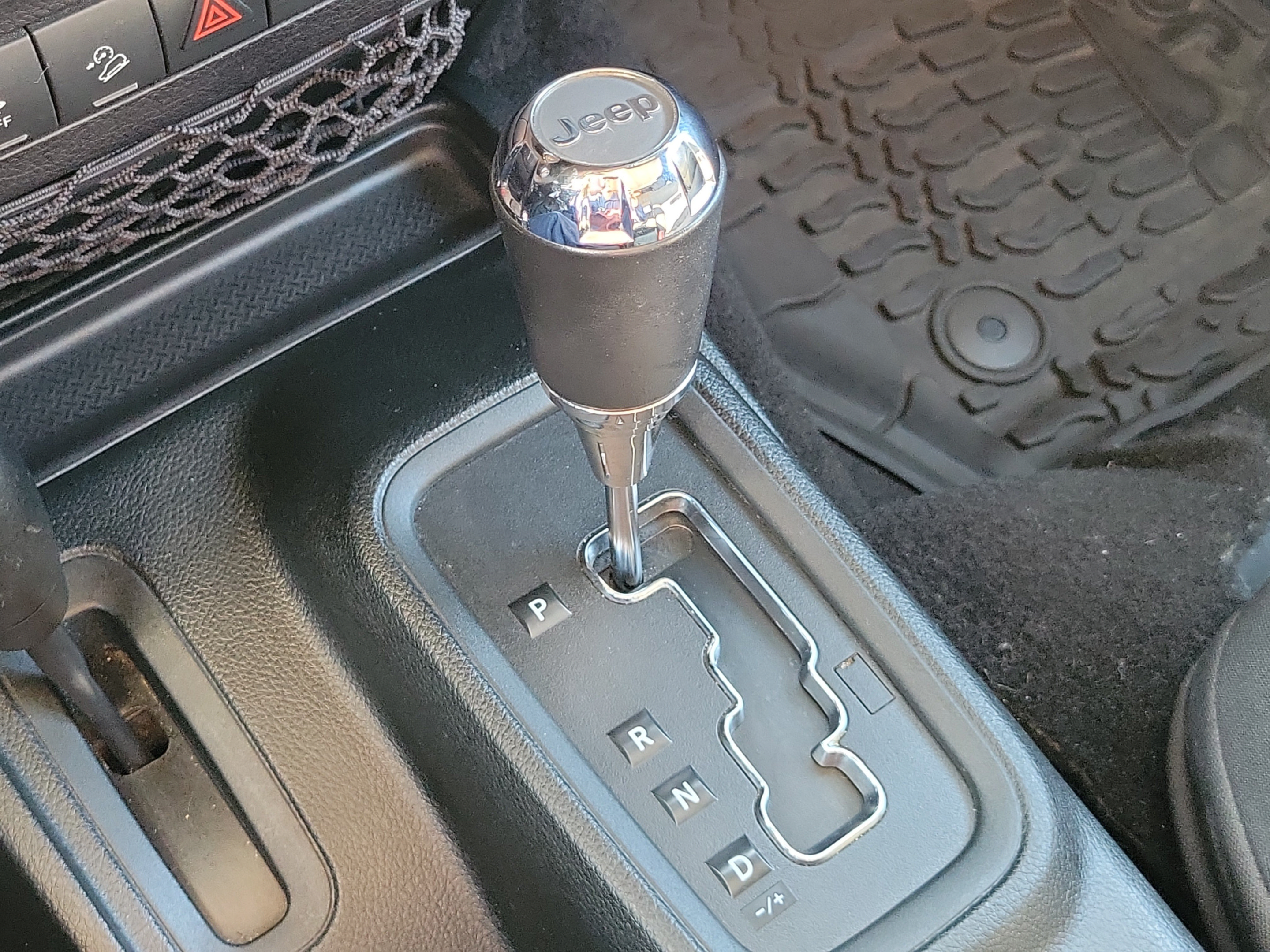 Used 2018 Jeep Wrangler Sport AWD/4WD image 24