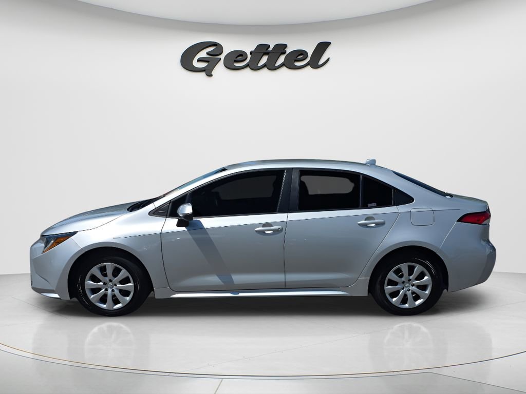 Used 2024 Toyota Corolla LE image 8