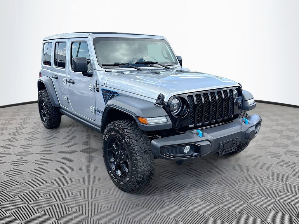 Used 2023 Jeep Wrangler Unlimited w/ Sun & Screen Package AWD/4WD image 4
