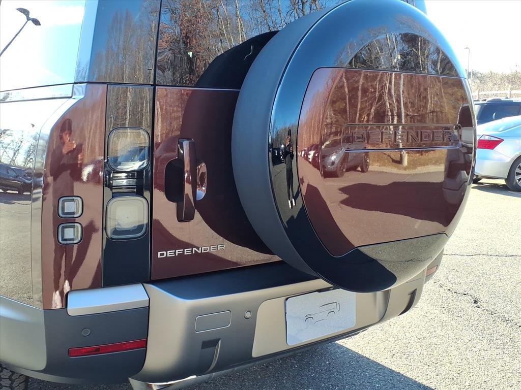 New 2026 Land Rover Defender 130 S image 19