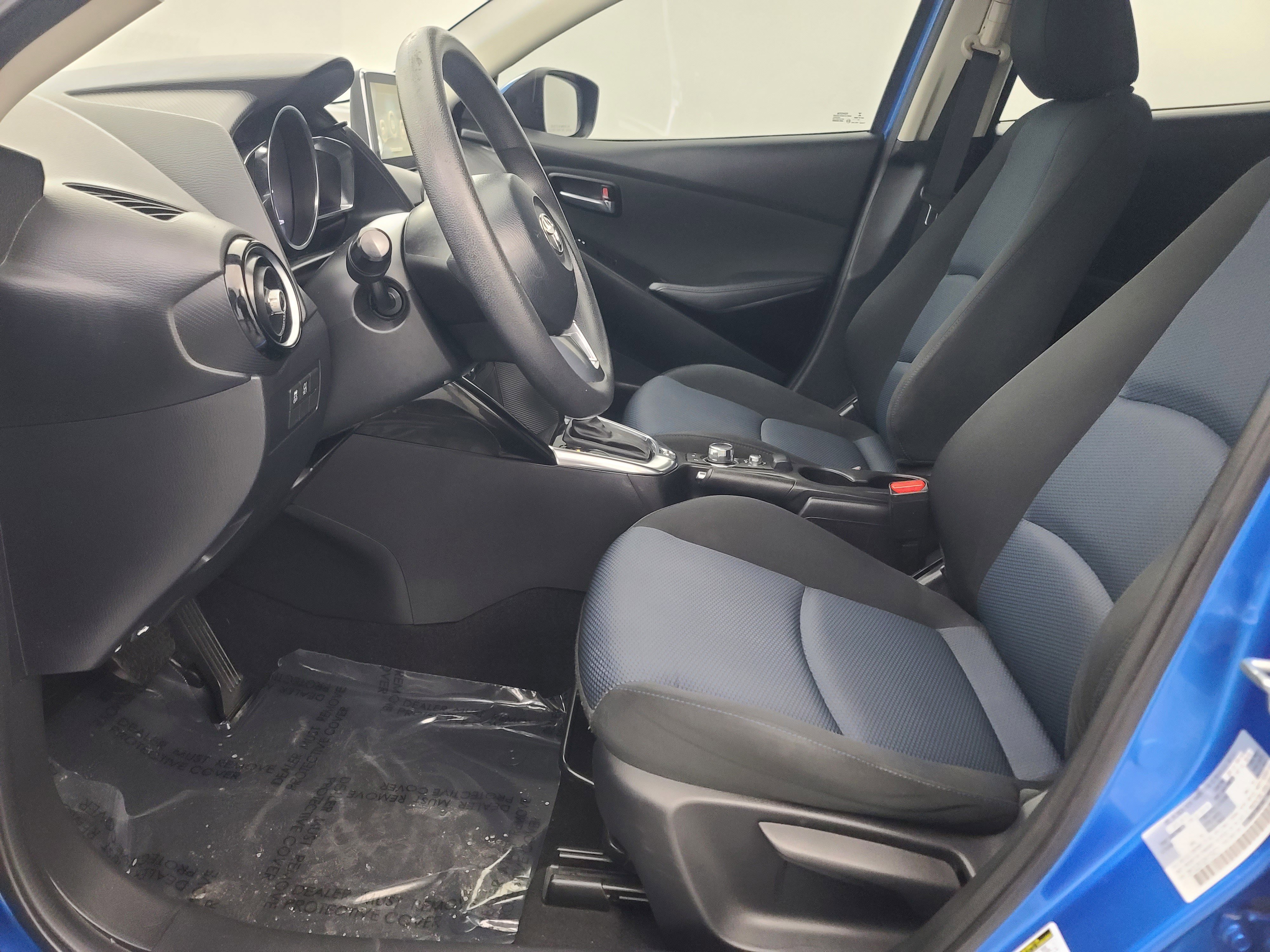 Used 2017 Toyota Yaris iA image 23
